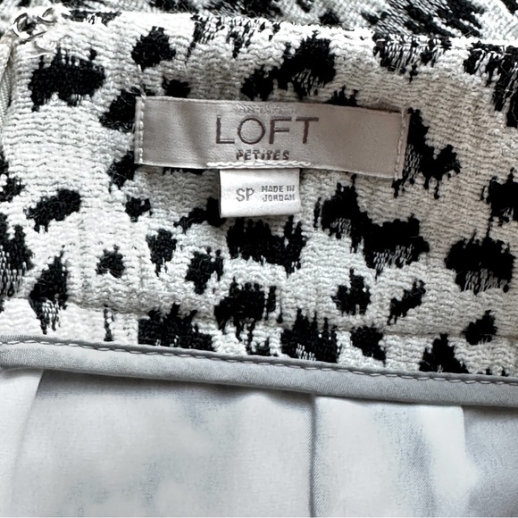 LOFT Black & White Animal Print Mini Skirt Size Small (P) - Picture 8 of 12